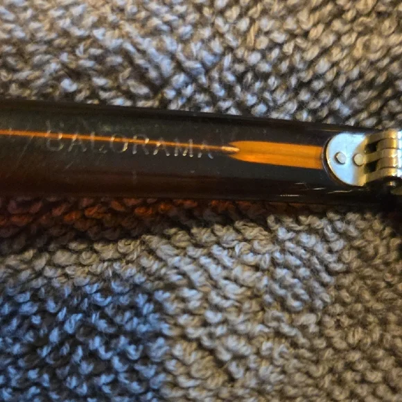 Vintage Ray-Ban Tortoise Shell Sunglasses with Black Case - Picture 4 of 5